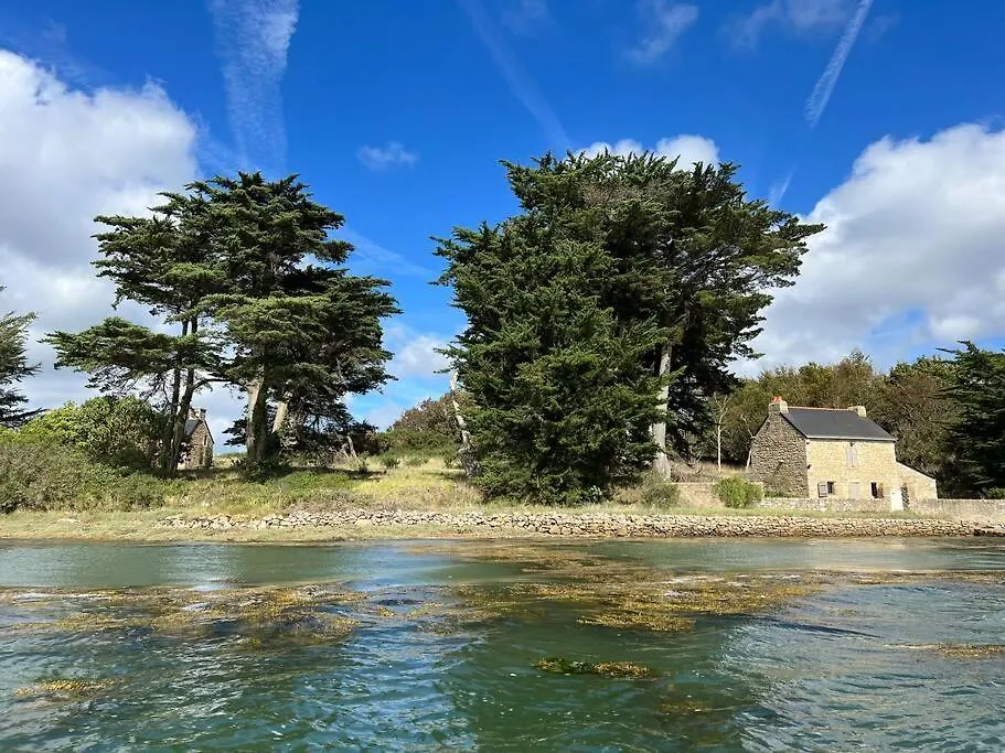 Jolie Maison Renovee Au Bord De La Ria, Belz