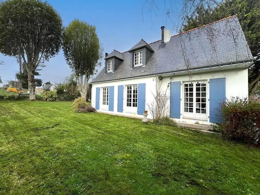 Jolie Maison Renovee Au Bord De La Ria, Belz 0*,  France
