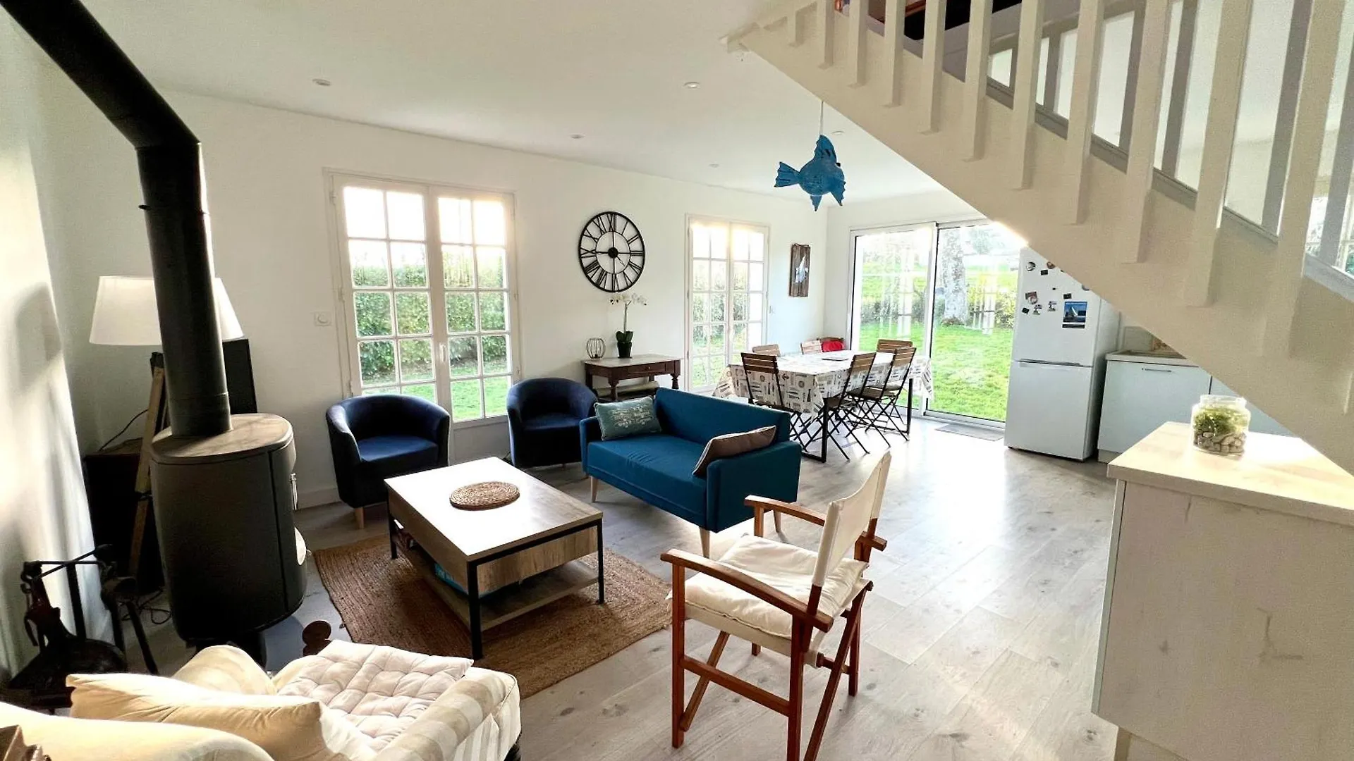 Jolie Maison Renovee Au Bord De La Ria, Belz