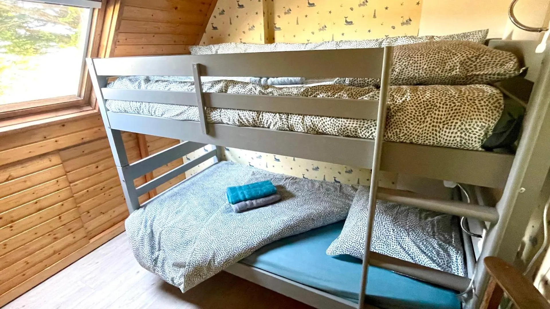 Jolie Maison Renovee Au Bord De La Ria, Belz France